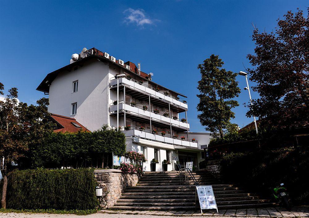 Hotel Bellevue Kranj Exterior foto