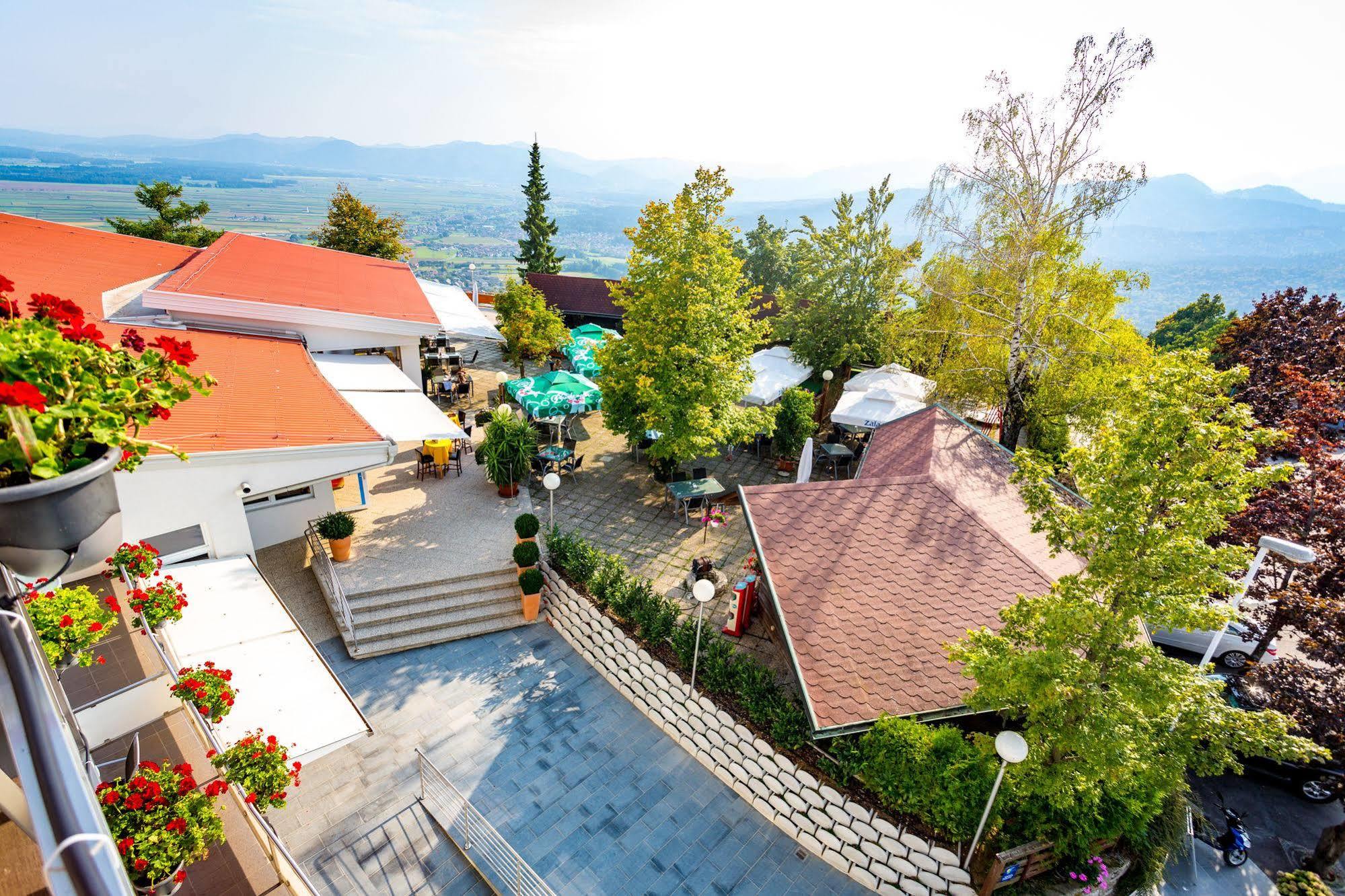 Hotel Bellevue Kranj Exterior foto